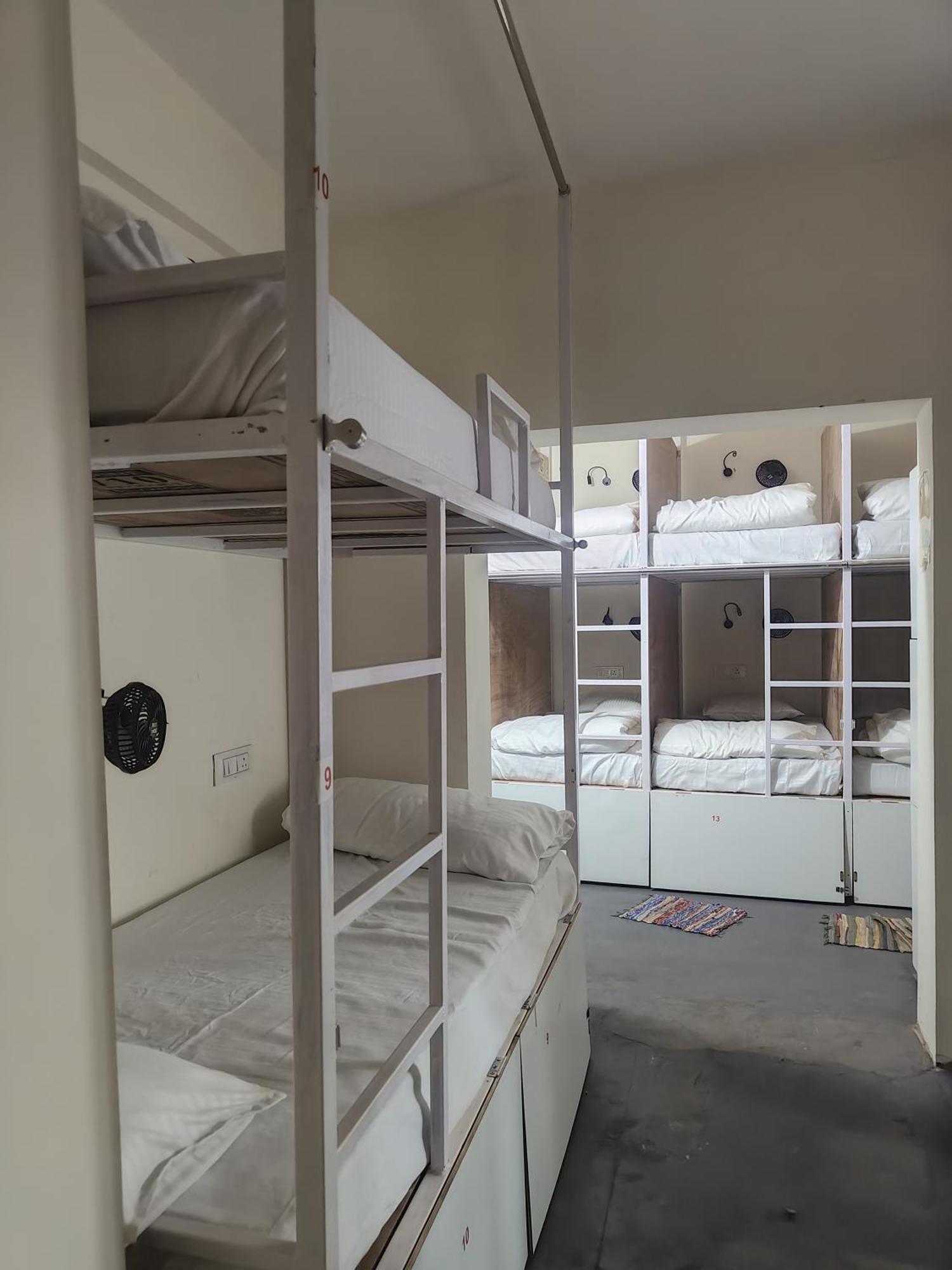 Hot - House Of Travellers, Vagator Hostel ห้อง รูปภาพ