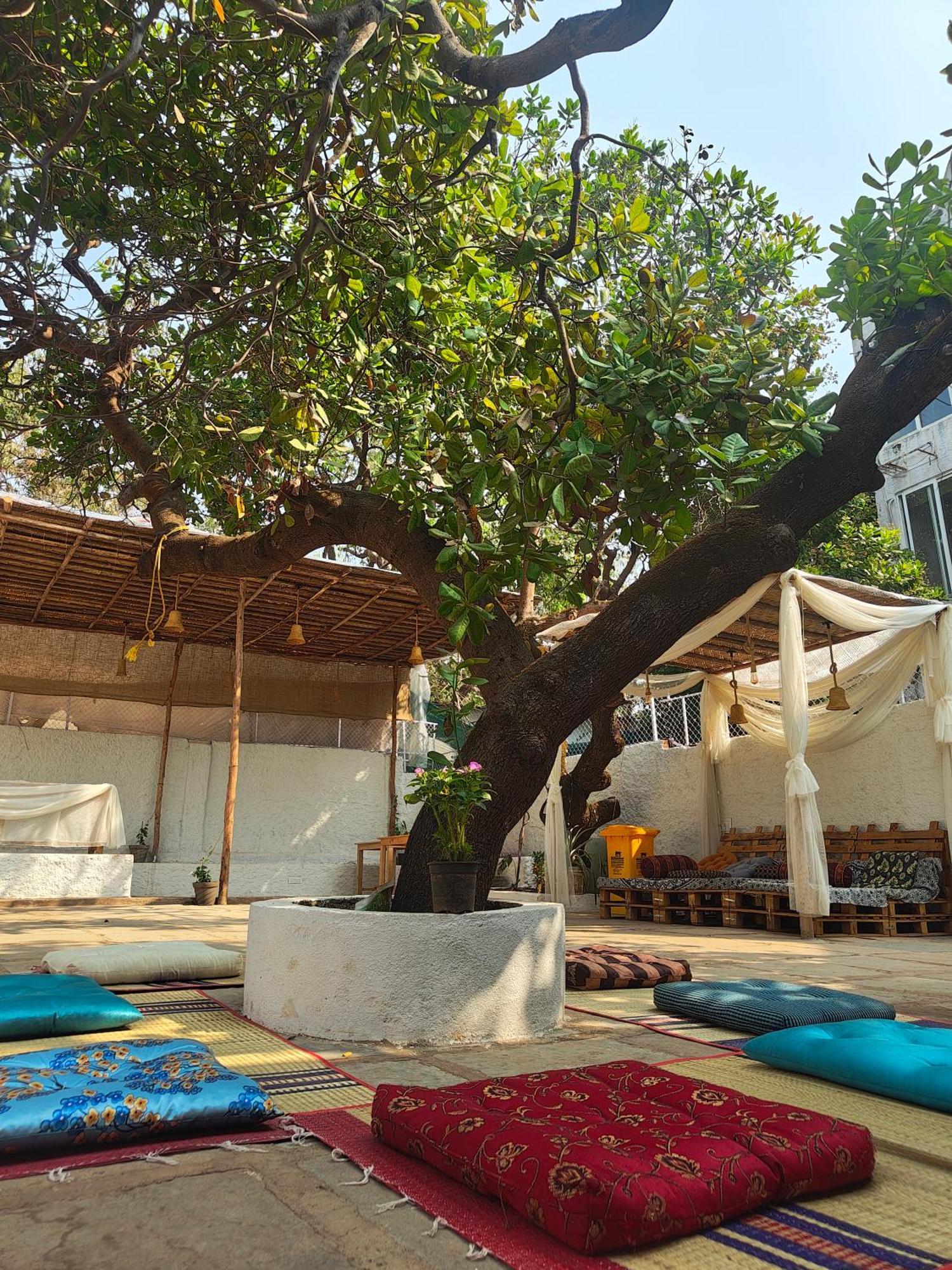 Hot - House Of Travellers, Vagator Hostel ภายนอก รูปภาพ