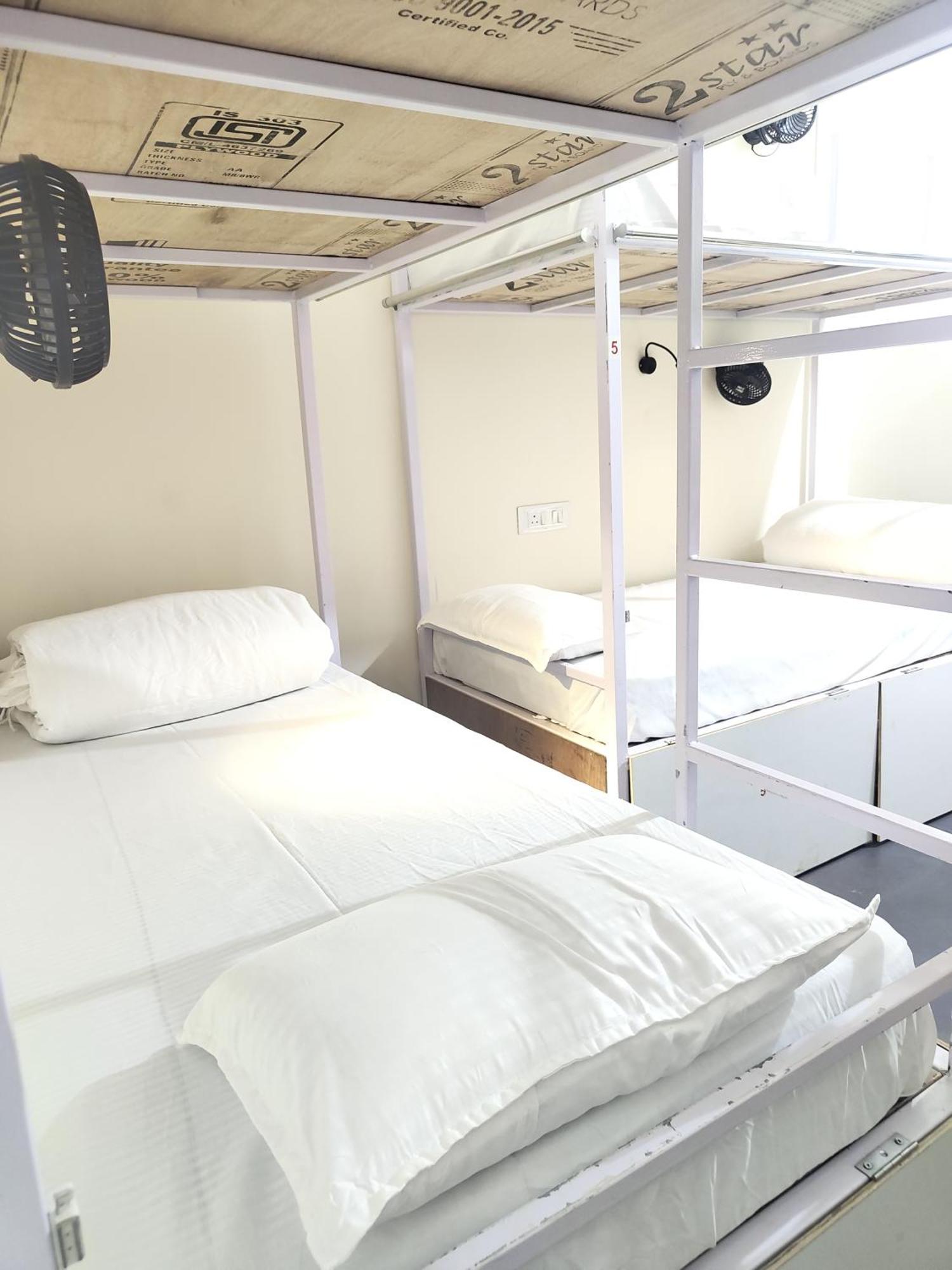 Hot - House Of Travellers, Vagator Hostel ห้อง รูปภาพ