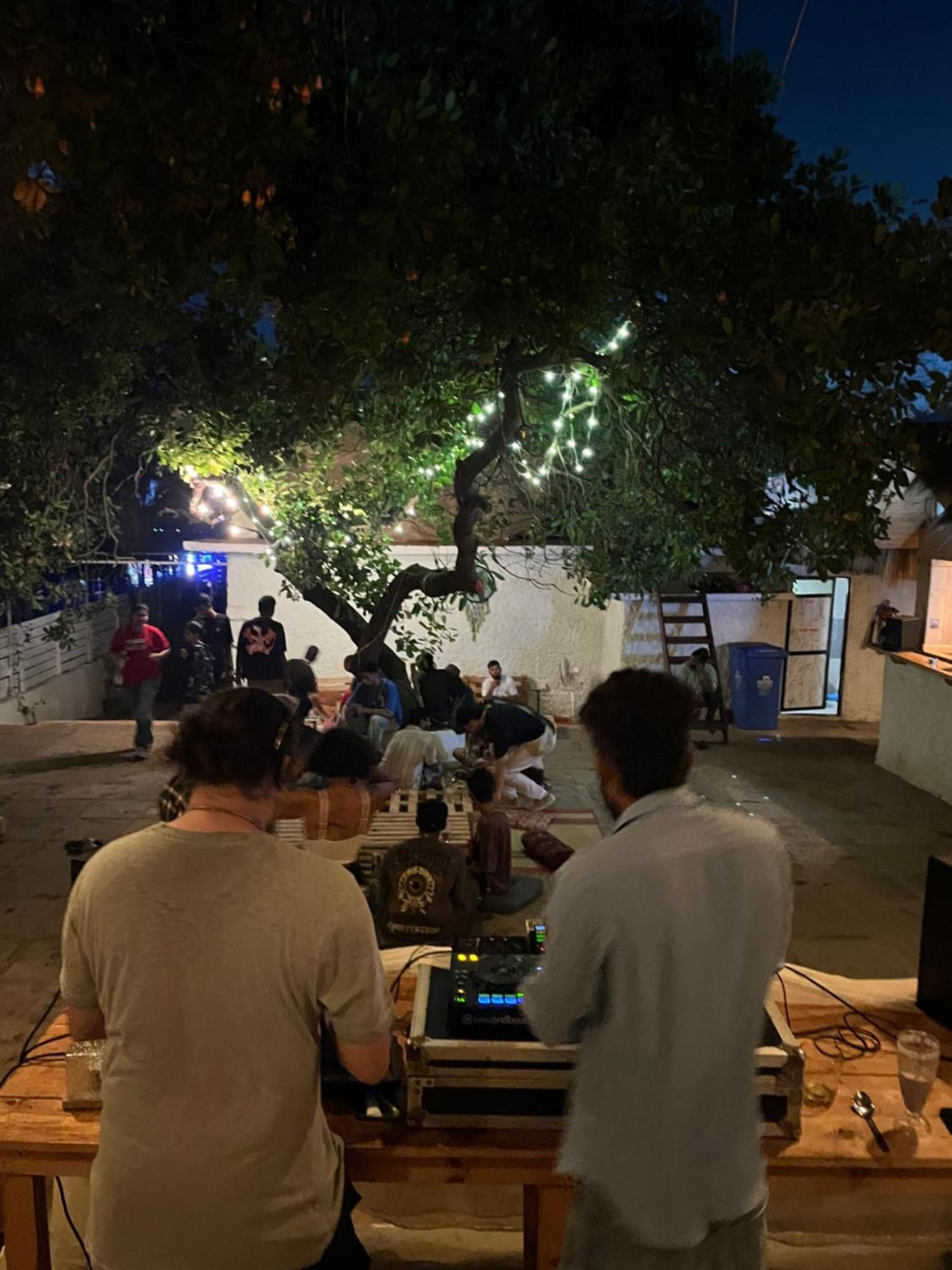 Hot - House Of Travellers, Vagator Hostel ภายนอก รูปภาพ